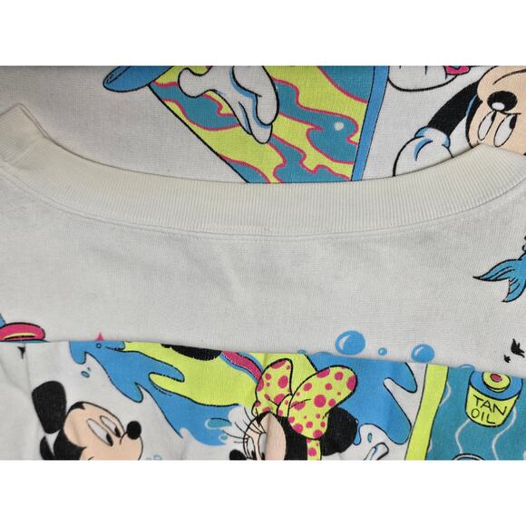 The Walt Disney Company Minnie & Mickey Vintage Long Sleeved Sweater Sweatshirt - Picture 13 of 13